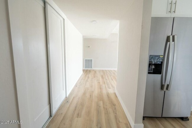 Building Photo - 6767 N 7th St