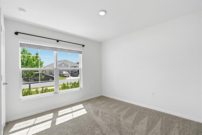 Building Photo - 13196 Golden Lime Ave