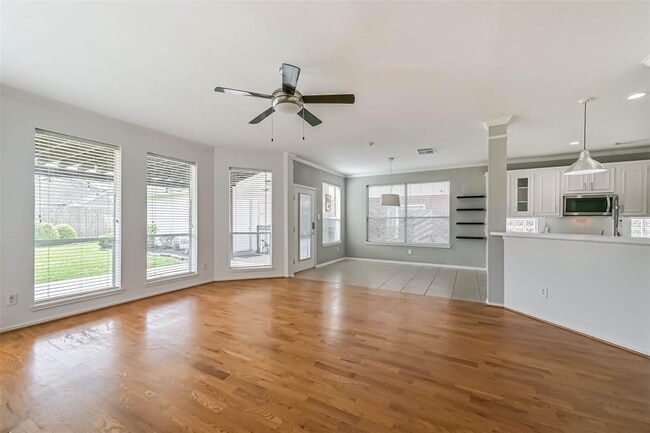 Building Photo - 9910 Brook Meadow Ln