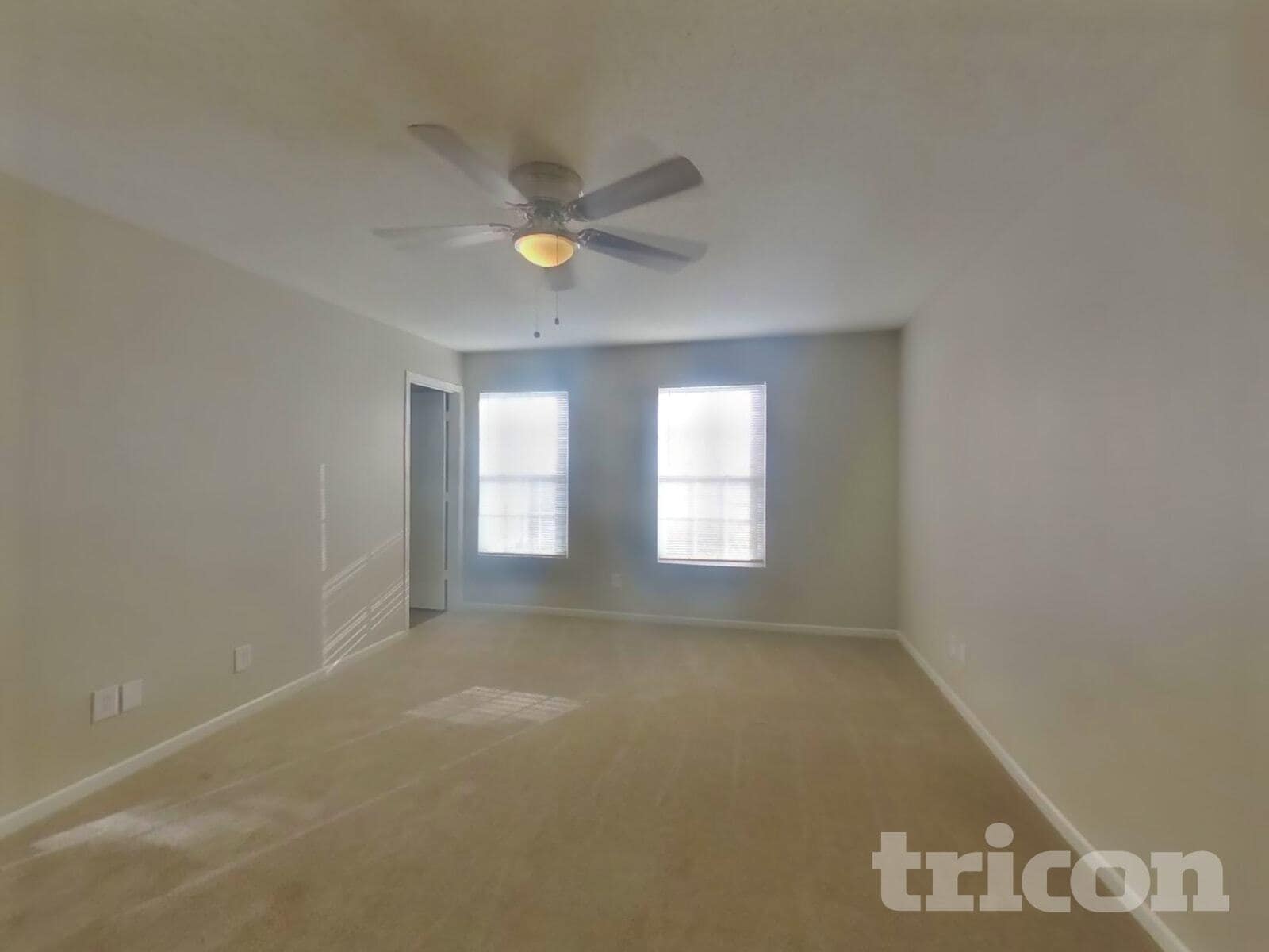 Building Photo - 2934 Ludwig Dr