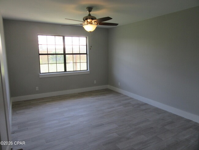 Building Photo - 2708 Amelia Ave