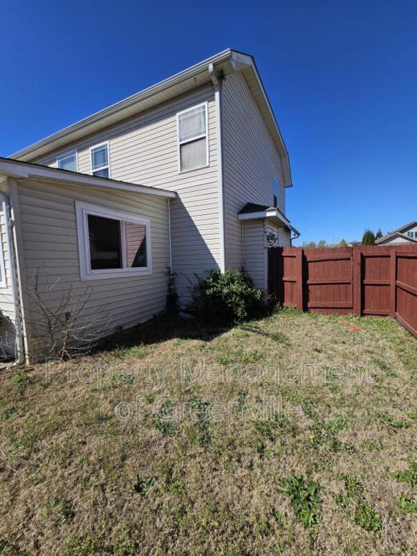 Building Photo - 695 Flintrock Dr