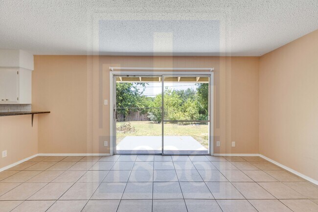 Building Photo - 8701 Clarewood Dr