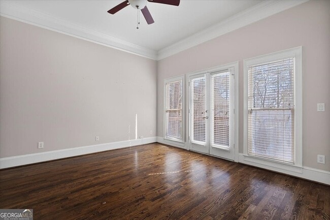 Building Photo - 530 Slane Trce