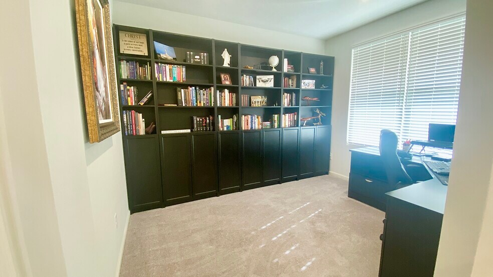 Building Photo - 4081 Lotus St