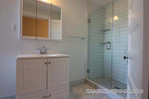 Building Photo - 9 Upland Rd