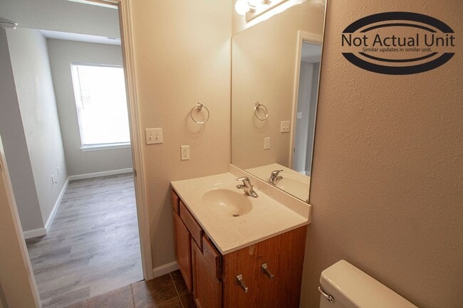 Building Photo - 5313-5315 Currituck Lane