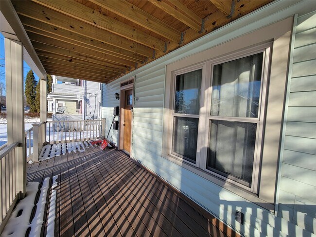 Building Photo - 90 Broad Ave