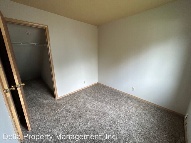 Building Photo - 4 br, 2.5 bath House - 6811 Shady Grove Place