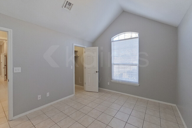 Building Photo - 1336 NW 9th St