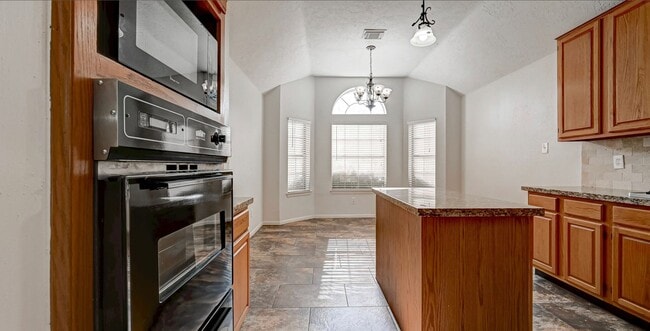 Building Photo - 9803 Knights Dr