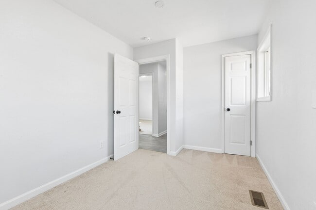 Building Photo - Beautifully Renovated 3-Bedroom Home in Hampton – Move-In Ready!