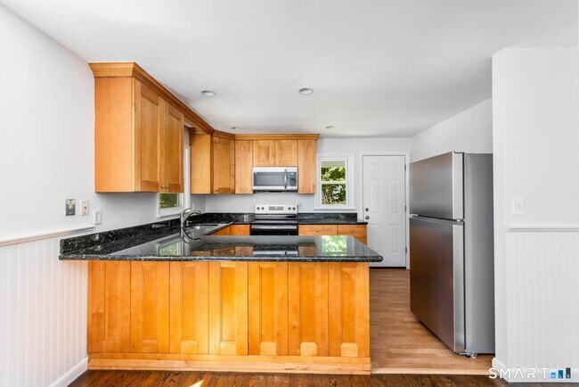 Building Photo - 26 Lenox Ave
