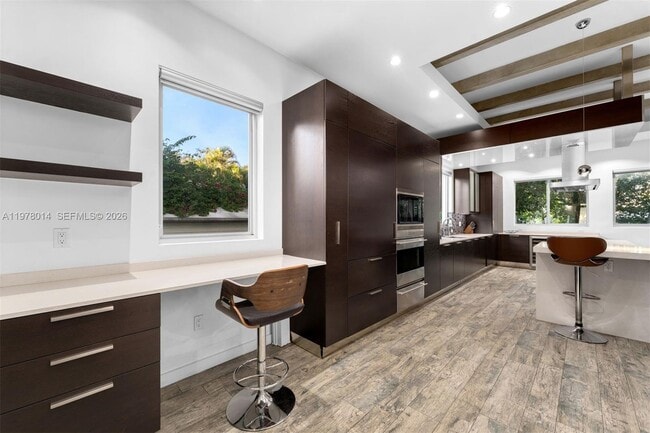 Building Photo - 101 SW 21st Rd