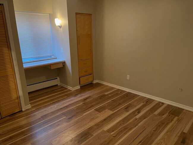 Master Bedroom - 590 N Logan St