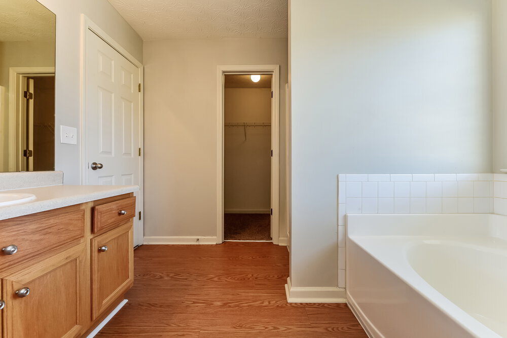 Building Photo - 965 Durham Way