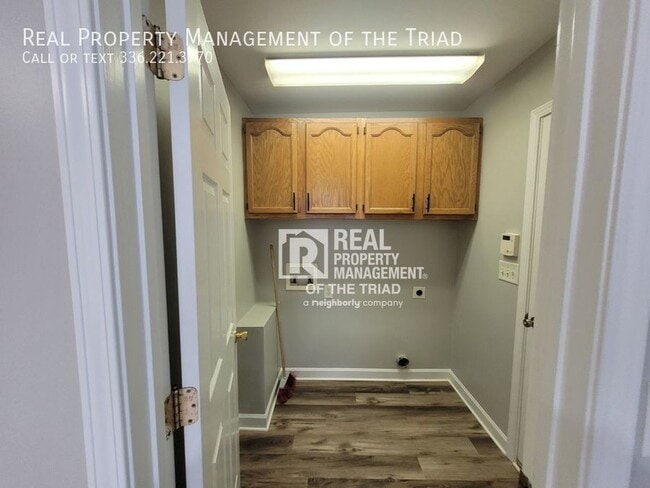 Building Photo - 120 Sedge Meadow Dr