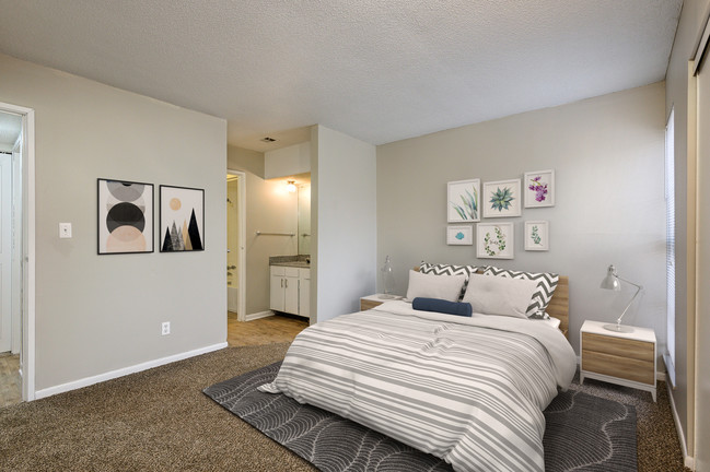 Spacious Bedroom - Cedar Brooke Apartments