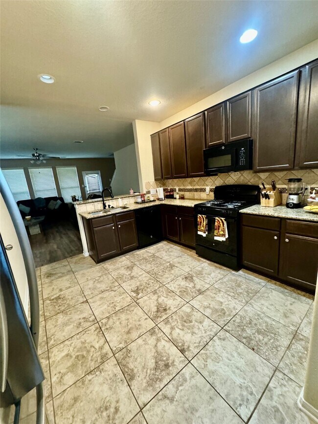 Building Photo - 2307 Cloudy Bay Dr