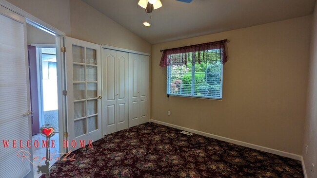 Building Photo - Greene - 2431