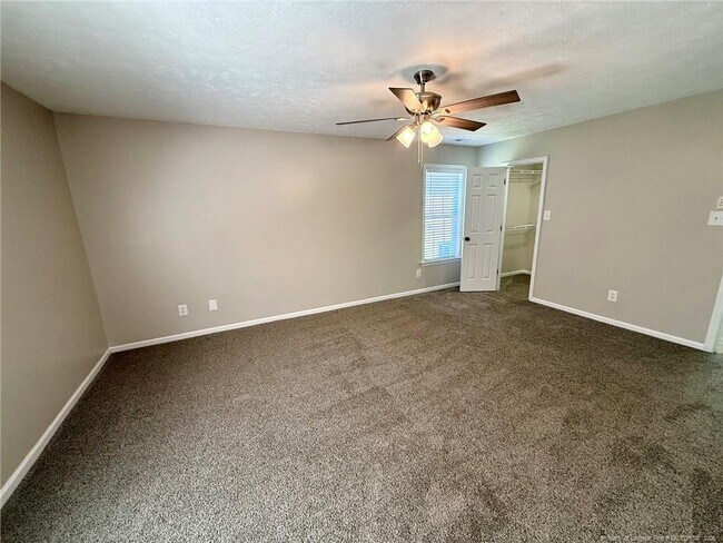 Building Photo - 604 Raven Pl