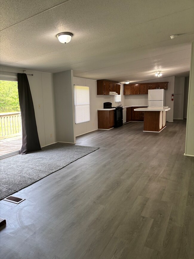 Building Photo - 70 Kiwi Ct