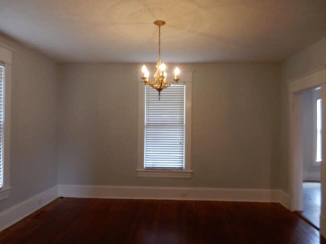 Building Photo - Spacious 3 BR home in Old SW, close to YMC...