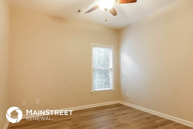 Building Photo - 417 Moonlit Trail