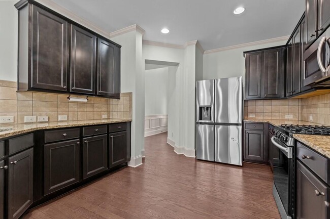 Building Photo - 5155 Roseman Trail