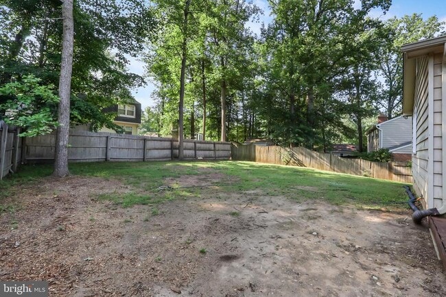 Building Photo - 4223 Avon Dr
