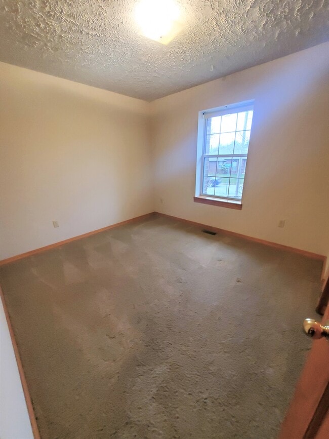 Building Photo - 601 Cypress Ave