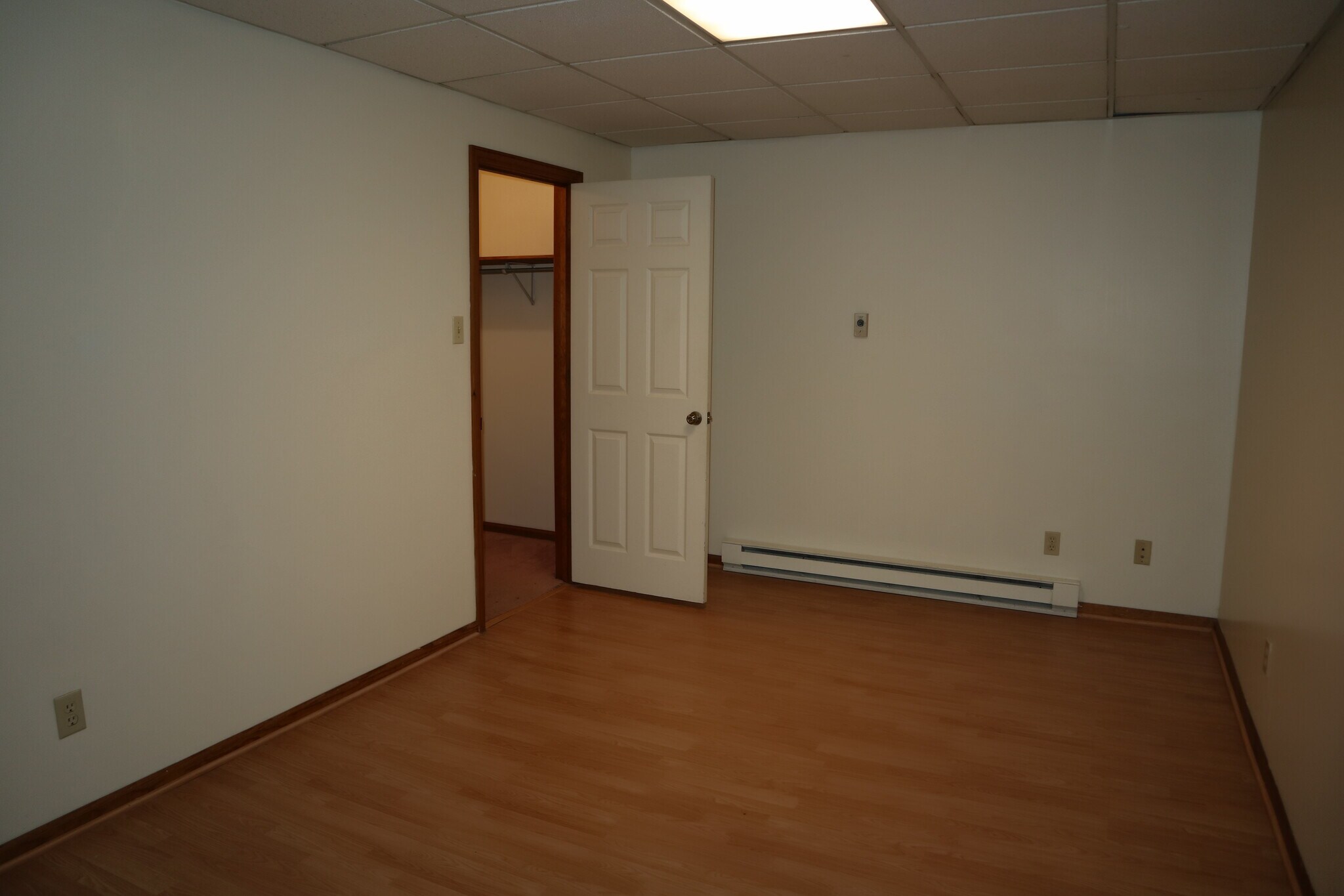 Building Photo - 452 3rd St