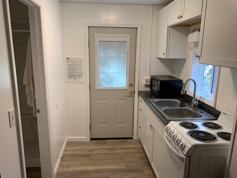 Building Photo - 25 N Congress St