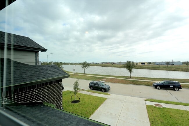 Primary Photo - 1606 Cedar Pointe Ct