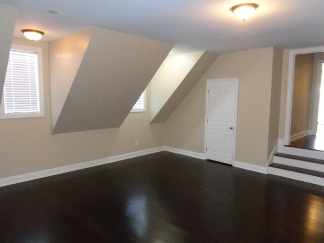 Building Photo - 3024 Silver Springs Ct