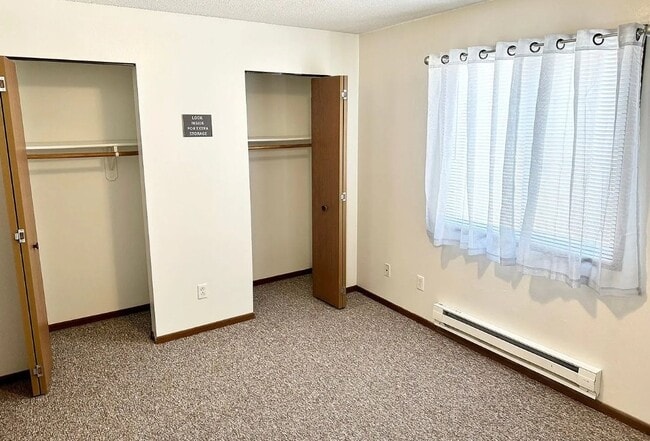 Building Photo - 1220 Hardin Dr