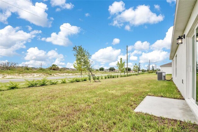 Building Photo - 2494 McKinley Dr