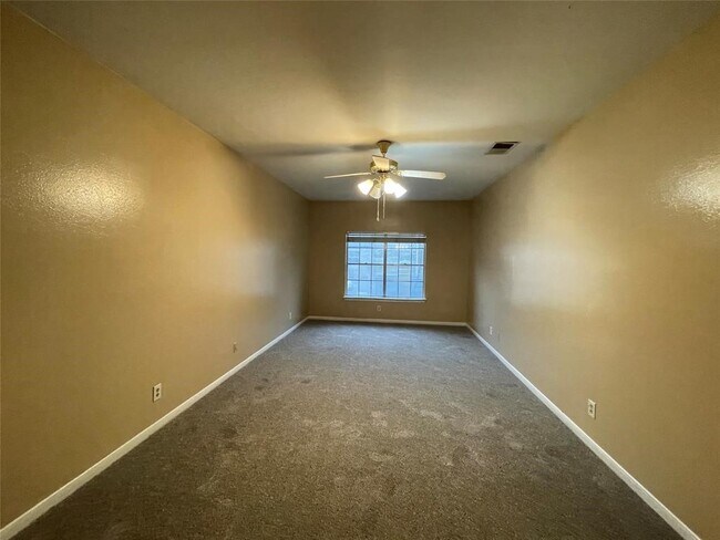 Building Photo - 7329 Regency Square Ct