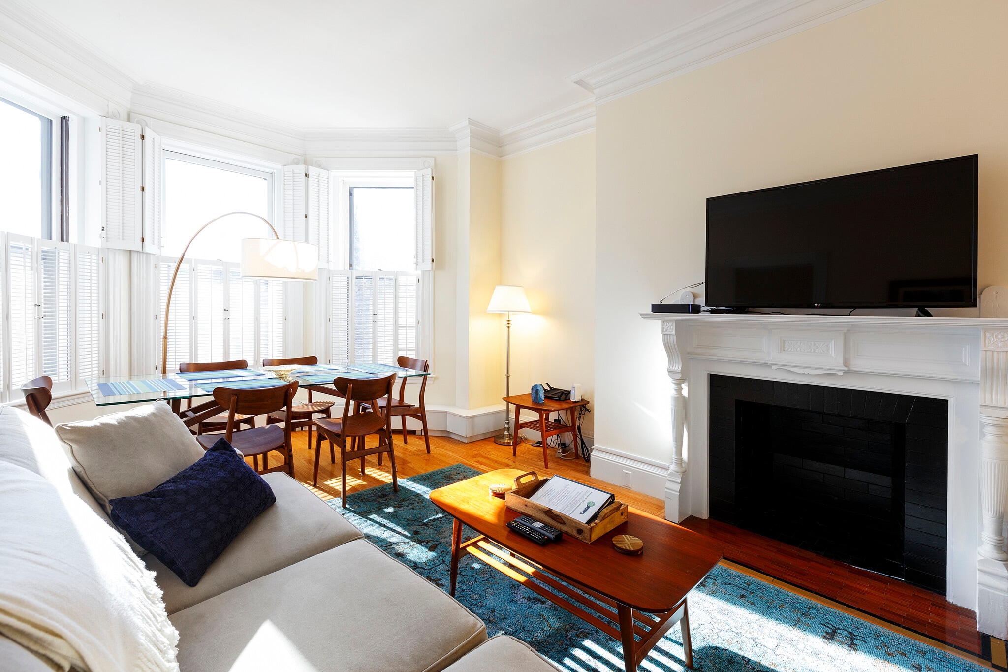 Building Photo - 387 Commonwealth Ave