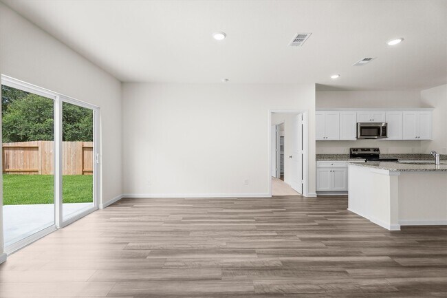 Building Photo - 31139 Gayle Prairie Oaks St