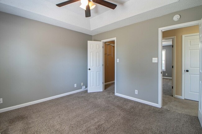 Building Photo - 207 Ruf Dr