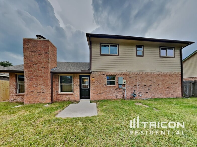 Building Photo - 19923 Timber Forest Dr