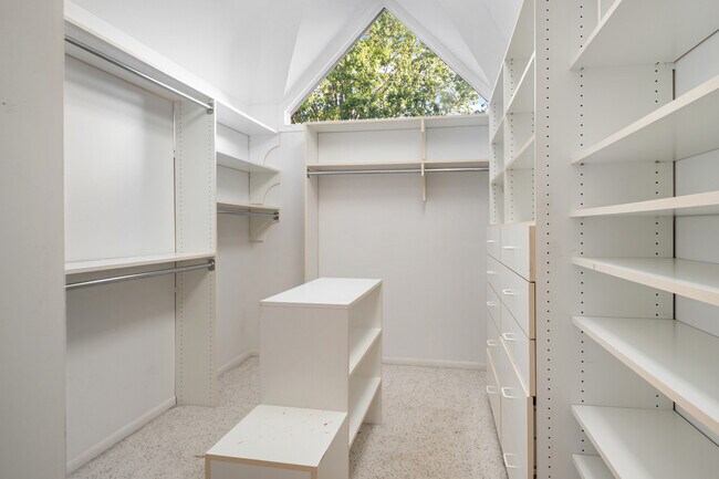 Building Photo - 22929 N Woodcrest Ln