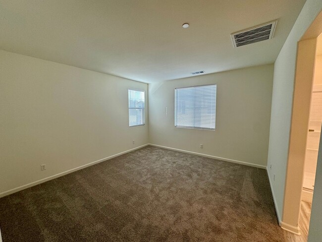 Building Photo - Brand New 4 bedroom Moreno Valley home wit...