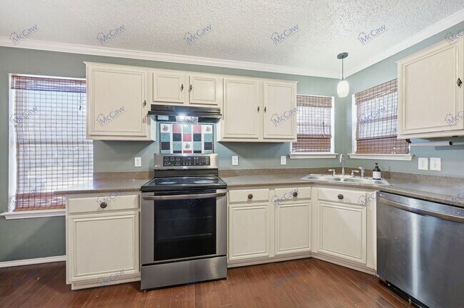 Building Photo - 700 Ibis Ct