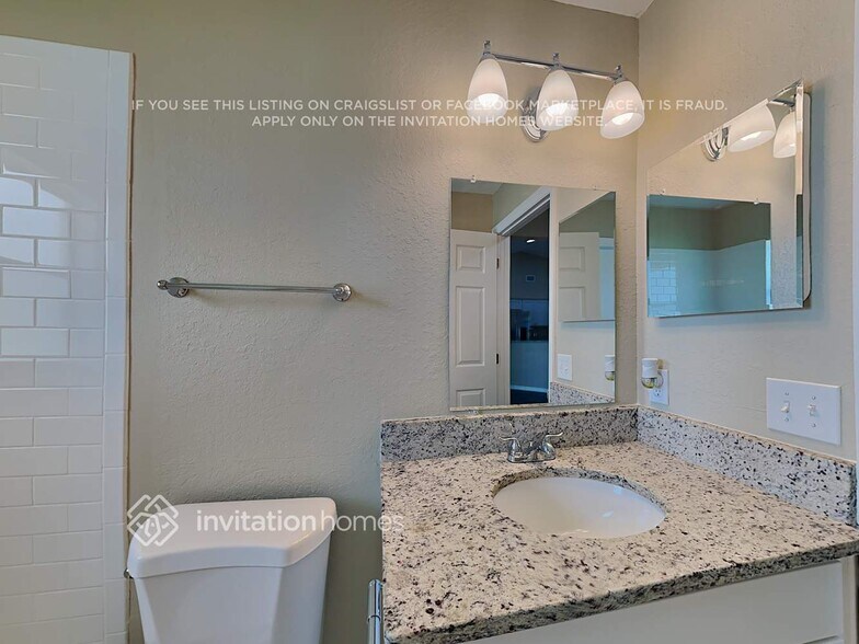 Building Photo - 5523 Oakford Dr