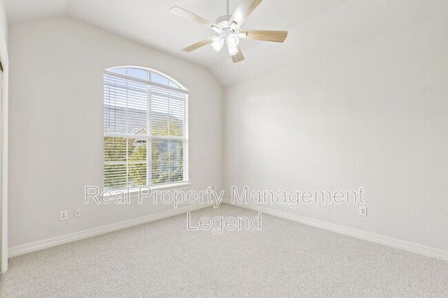 Building Photo - 4097 Oberlin Way