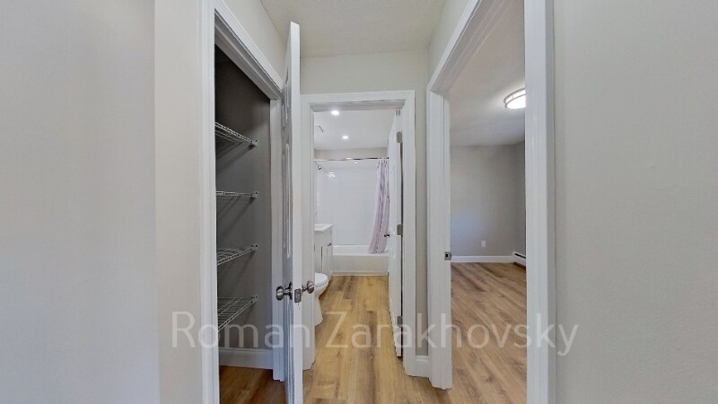 Building Photo - 39 Shepard St