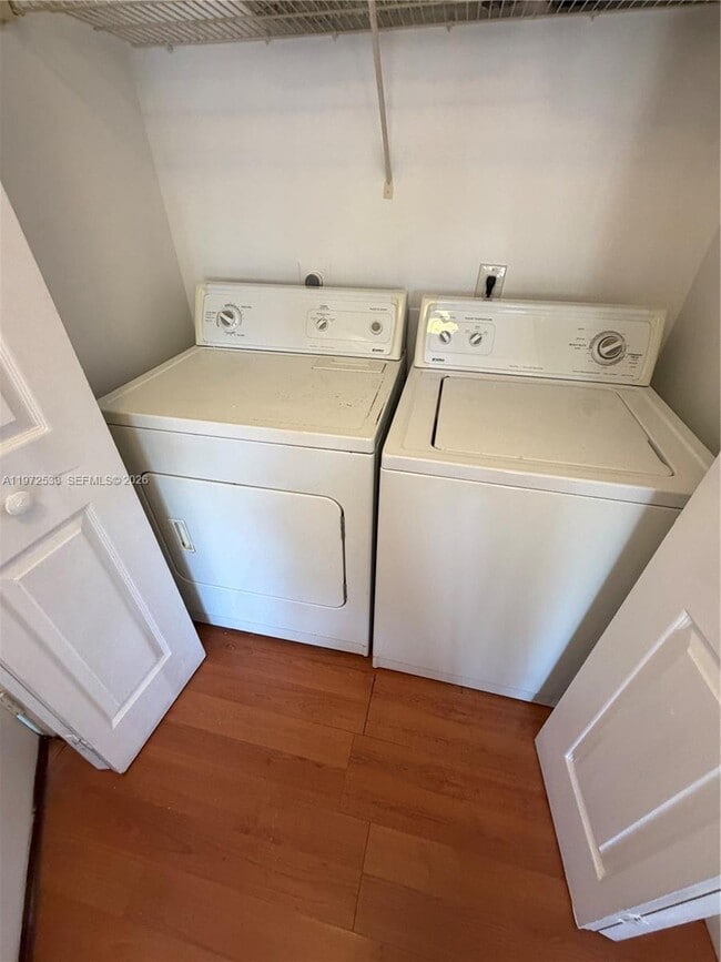 Building Photo - 4421 W McNab Rd