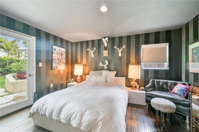 Building Photo - 281 Ledroit St